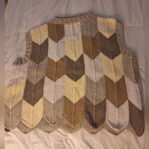 XL Chevron Knit Sweater Vest